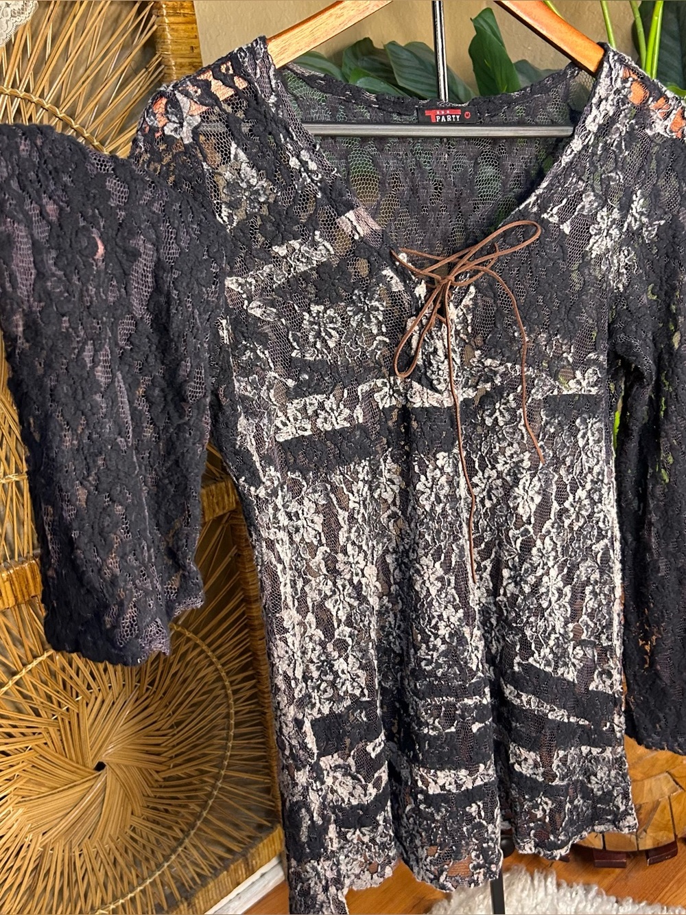 T Party lace tie up long sleeved blouse flare sleeves size medium